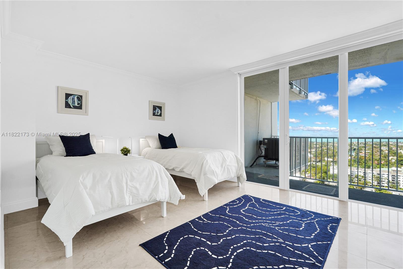 881 OCEAN DR #21D, Key Biscayne FL 33149