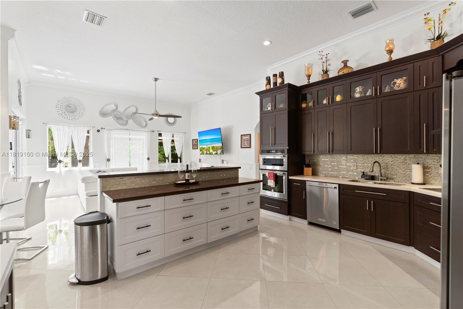 16601 SW 87th Ct, Palmetto Bay, Florida image 17