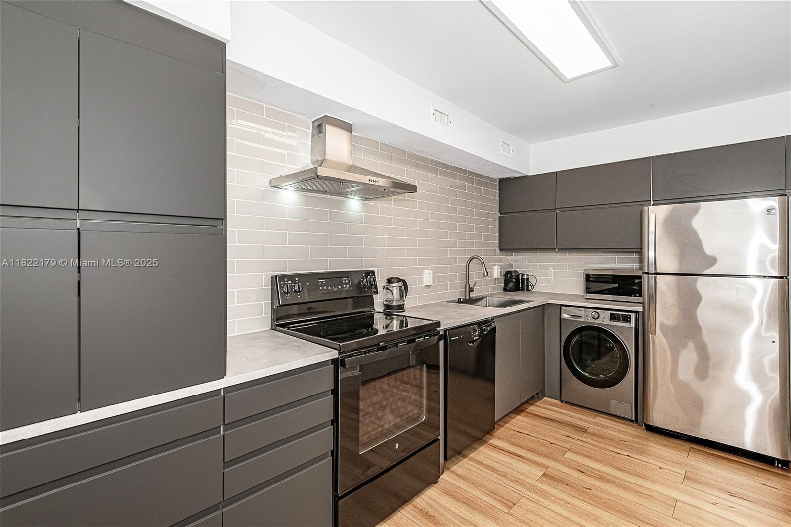 Property photo # 7