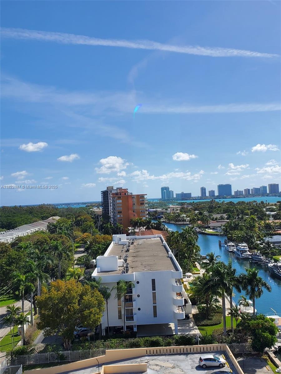 Residential, North Miami, Florida image 31