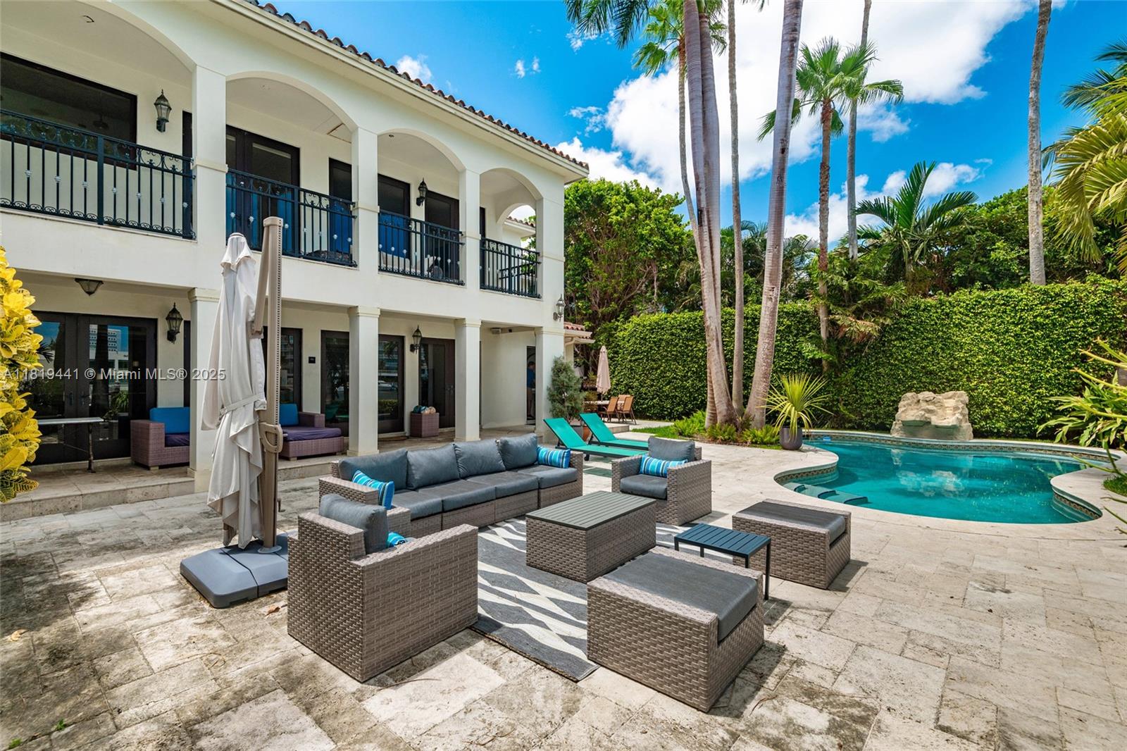6535 Allison Rd, Miami Beach, Florida image 14