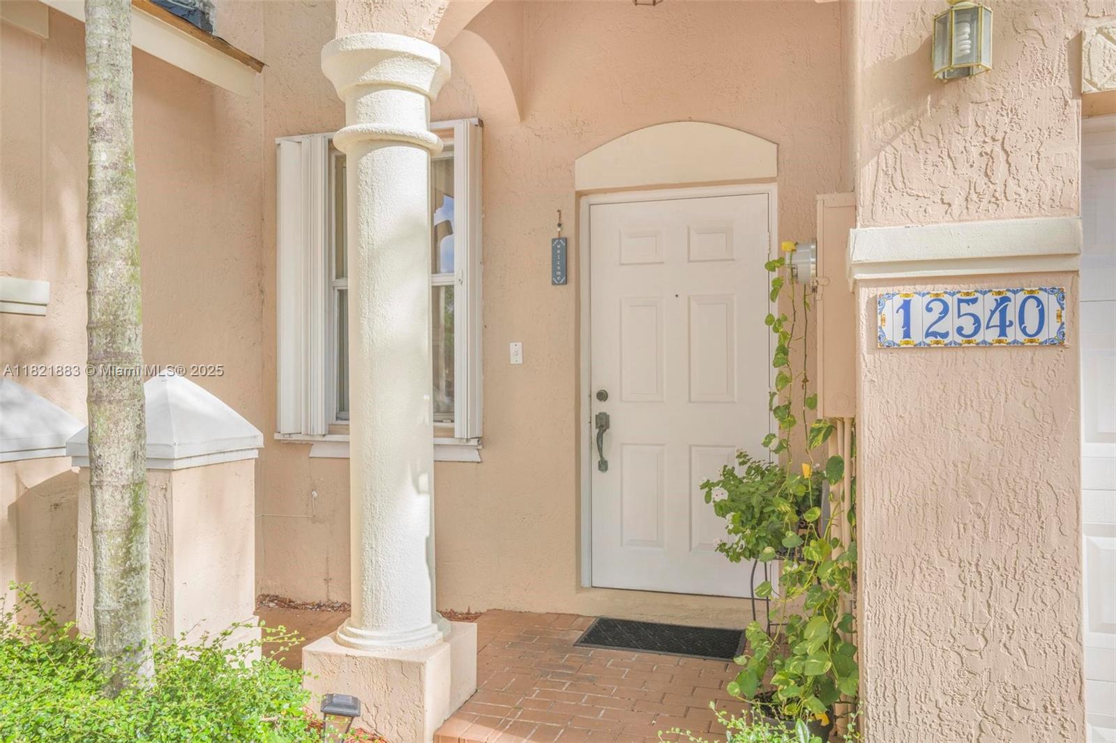 12540 SW 125th St, Miami, Florida image 2