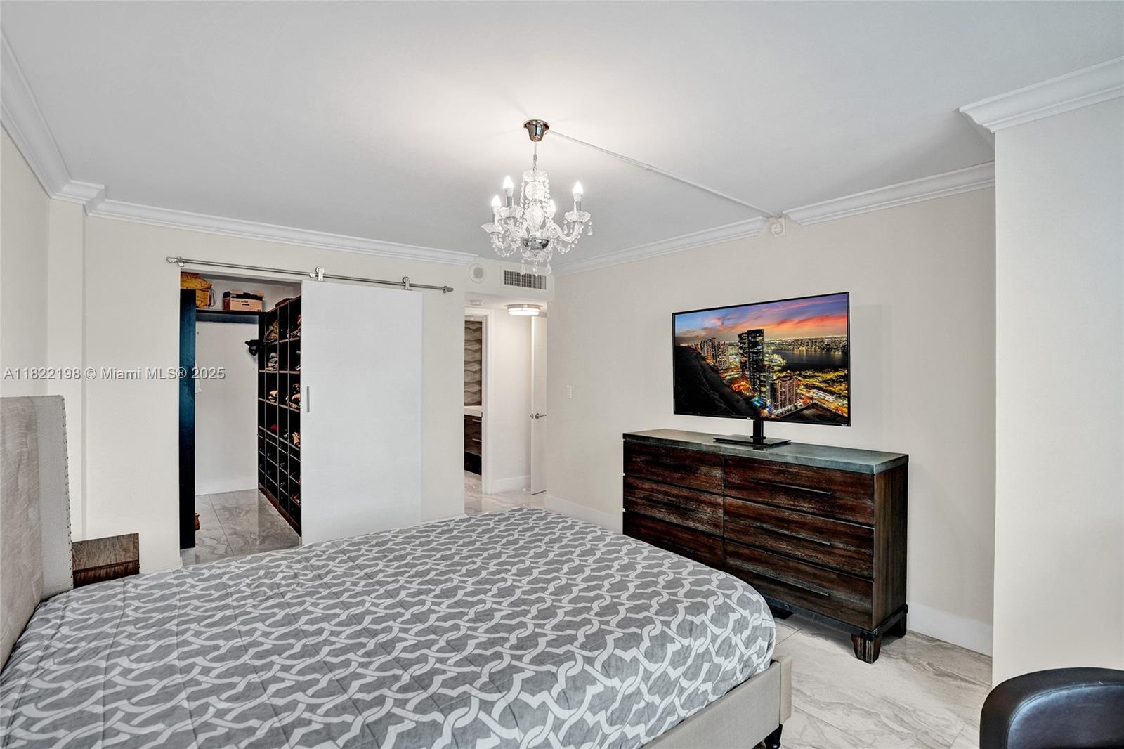 2655 Collins Ave #1407, Miami Beach, Florida image 13