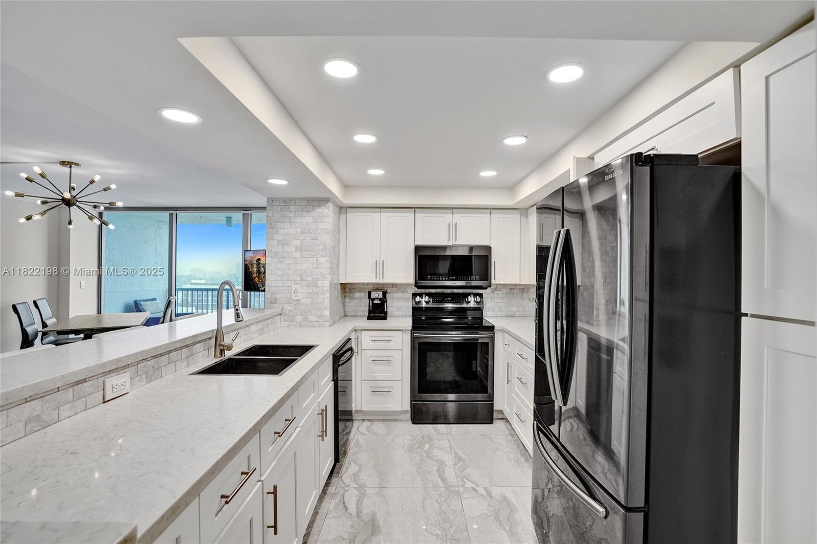 2655 Collins Ave #1407, Miami Beach, Florida image 2