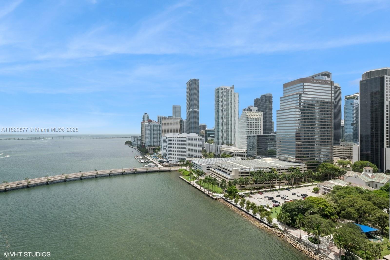 Condo for Sale in Miami, FL