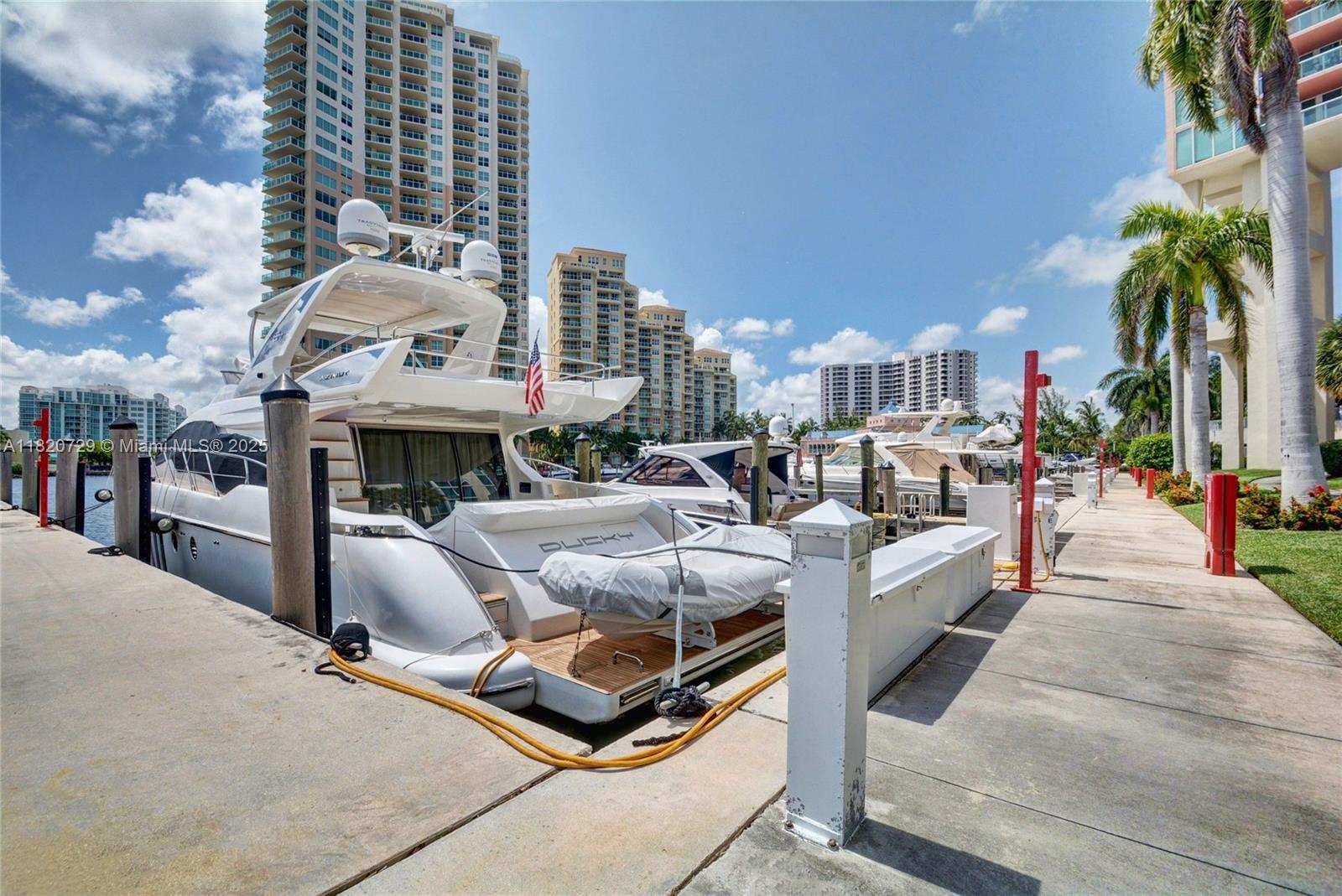 3370 Hidden Bay Dr #3115, Aventura, Florida image 13