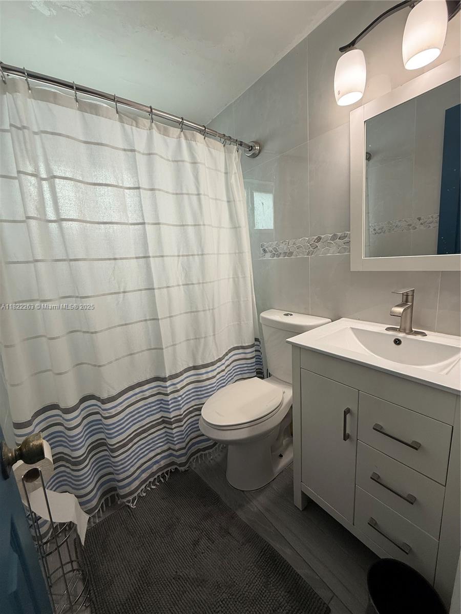 6604 Raleigh St, Hollywood, Florida image 11