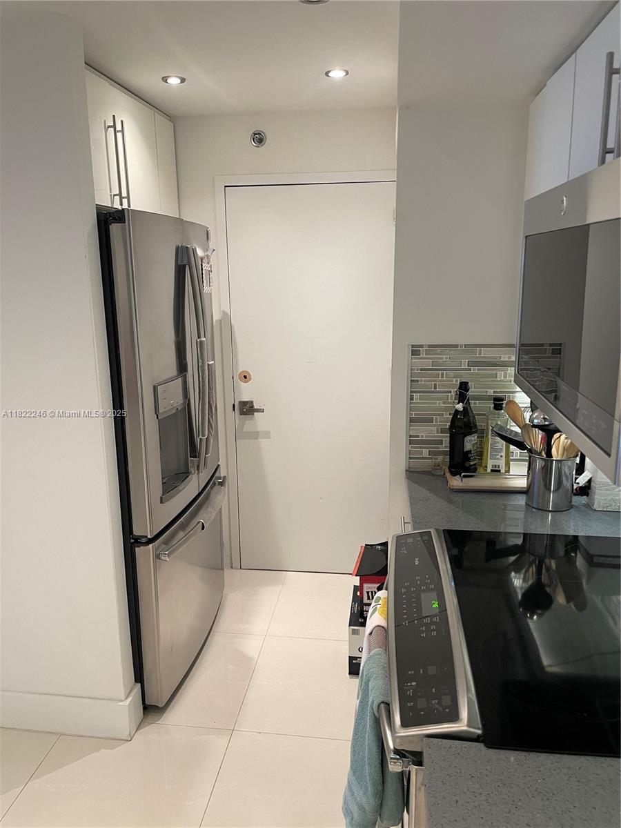 6039 Collins Ave #1525, Miami Beach, Florida image 24