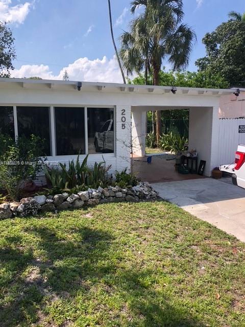 205 SW 21st Way, Fort Lauderdale, Florida image 2