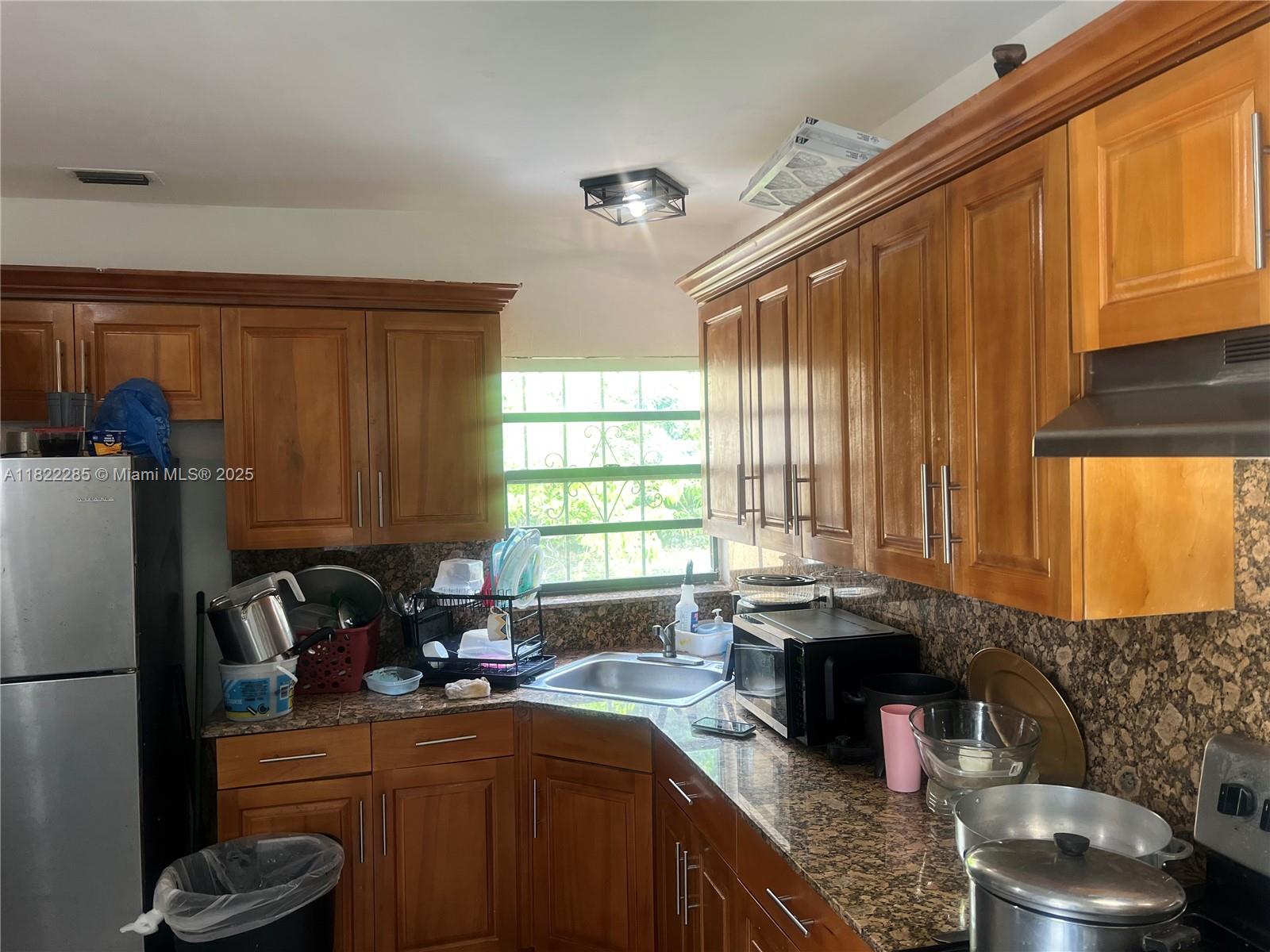 821 NW 183rd Dr, Miami Gardens, Florida image 6