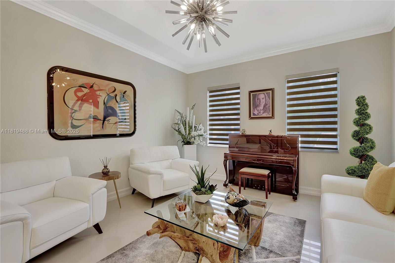 8902 NW 178th Ln, Hialeah, Florida image 9