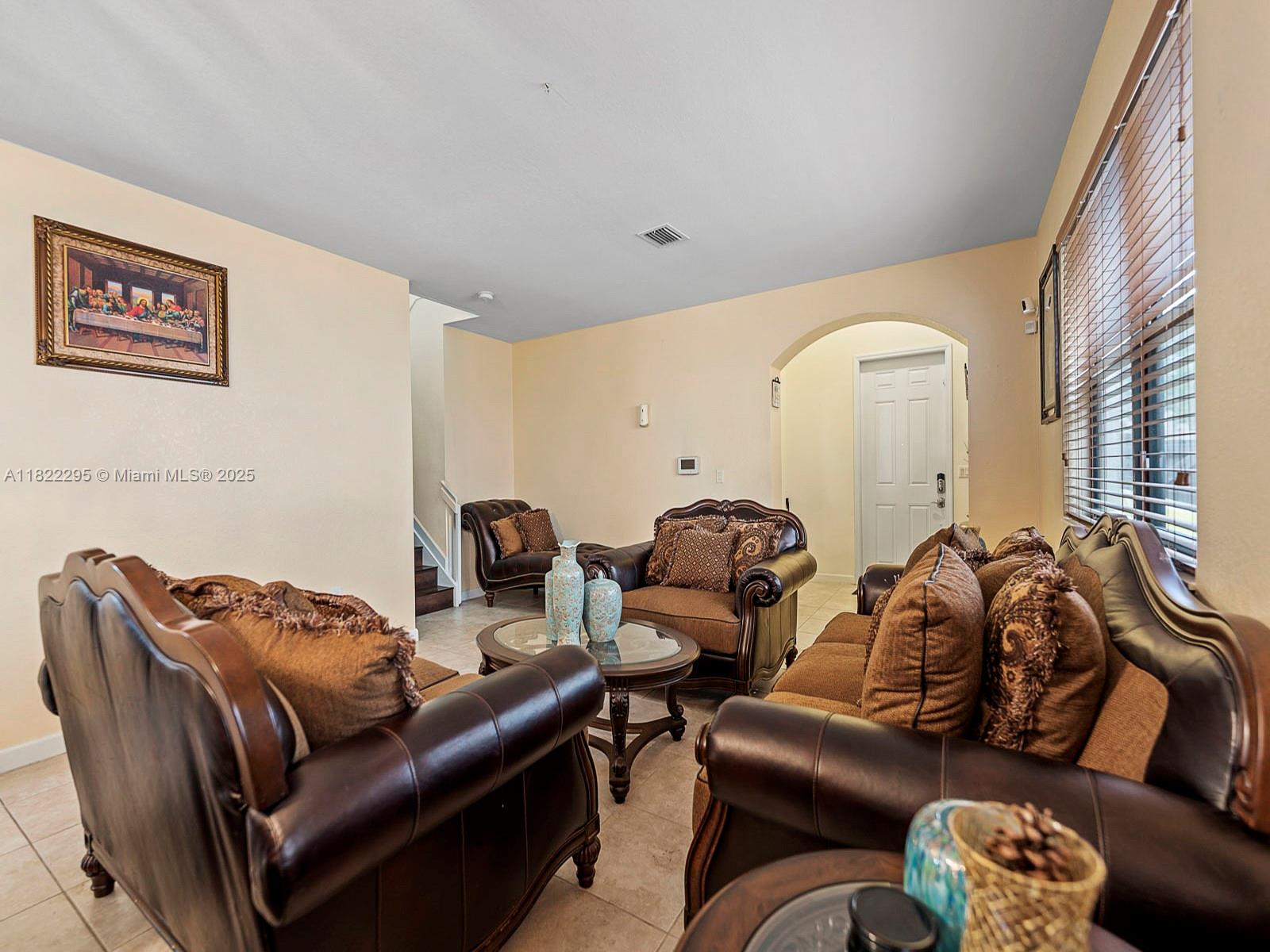 572 SE 34th Ter, Homestead, Florida image 11