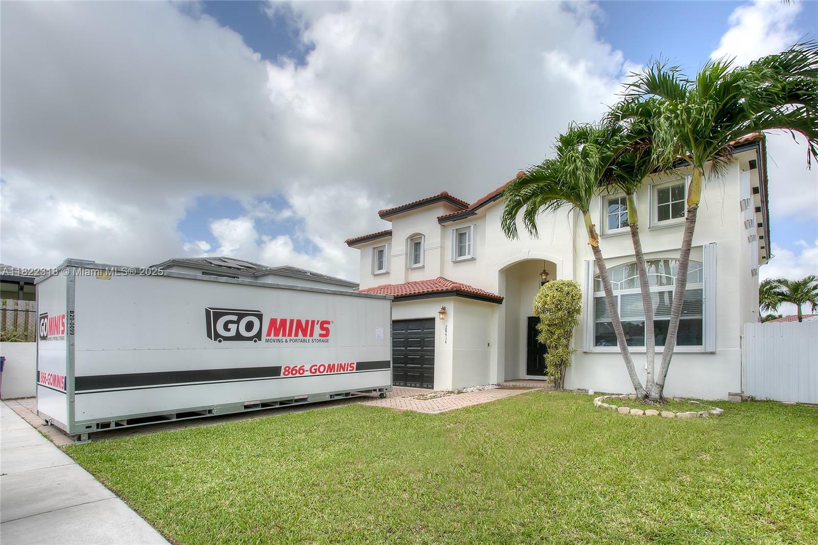 GOOD VIDEO AVAILABLE UPON REQUEST! CUL-DE-SAC HOME WITH NO HOA! VERY LARGE 5 bedroom/ 3.0 bath POOL home with 2 car garage. Home has 4 bedrooms upstairs & 1 full bedroom downstairs. BRAND-NEW RHEEM AC. Home has been well kept! EASY TO SHOW!