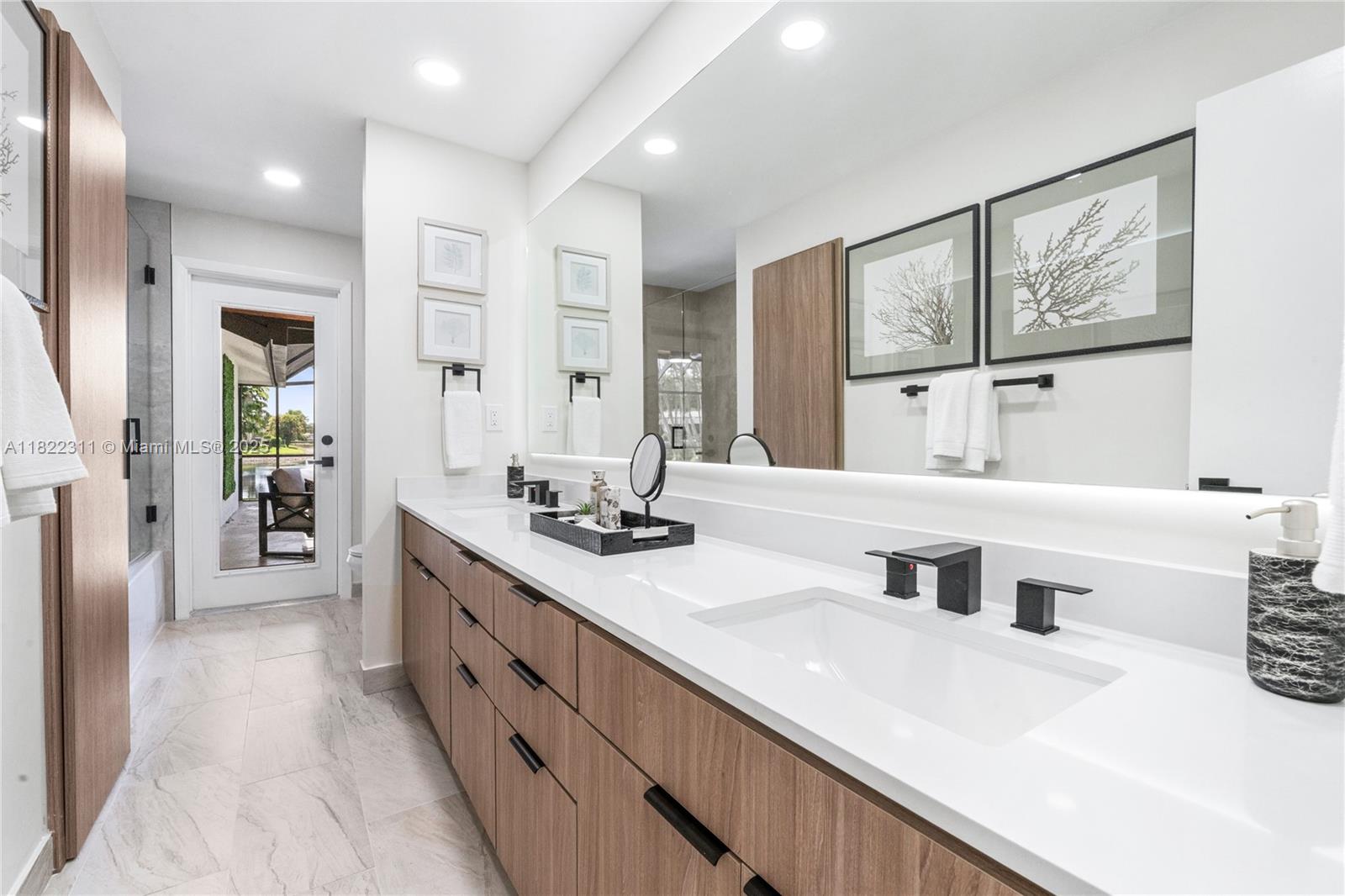 2019 NW 108th Ln, Coral Springs, Florida image 12