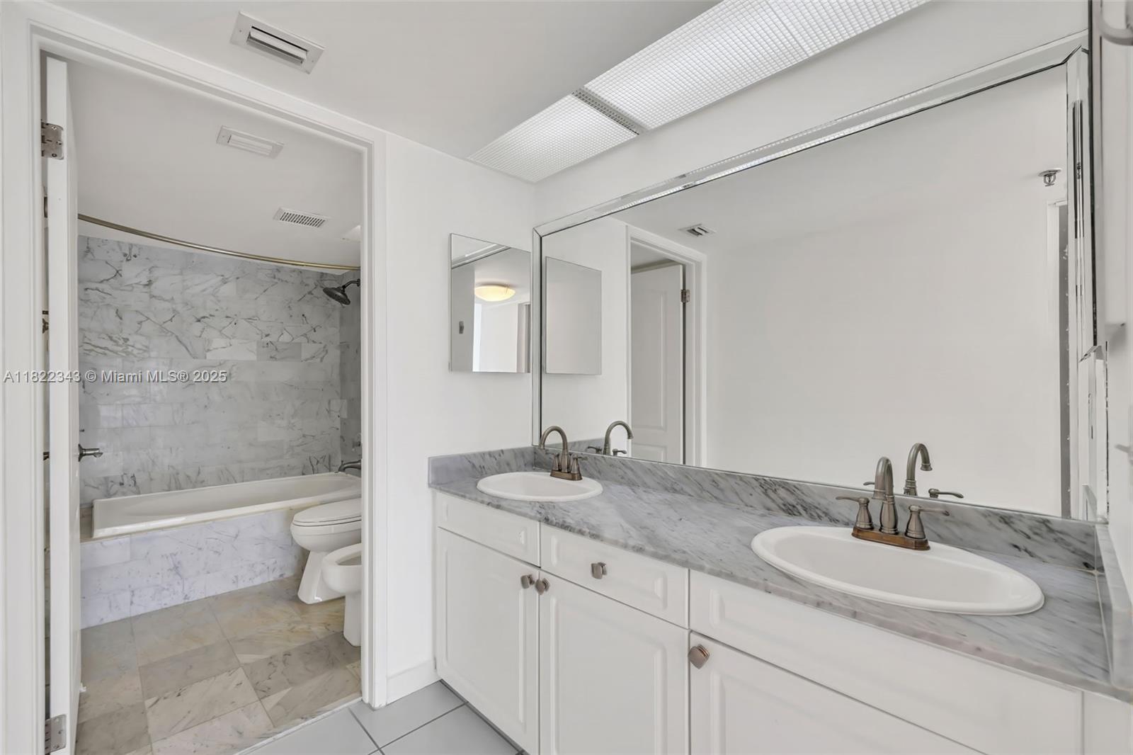 9341 Collins Ave #705, Surfside, Florida image 15