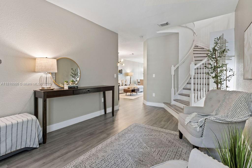 3058 NW 103rd Path, Doral, Florida image 1