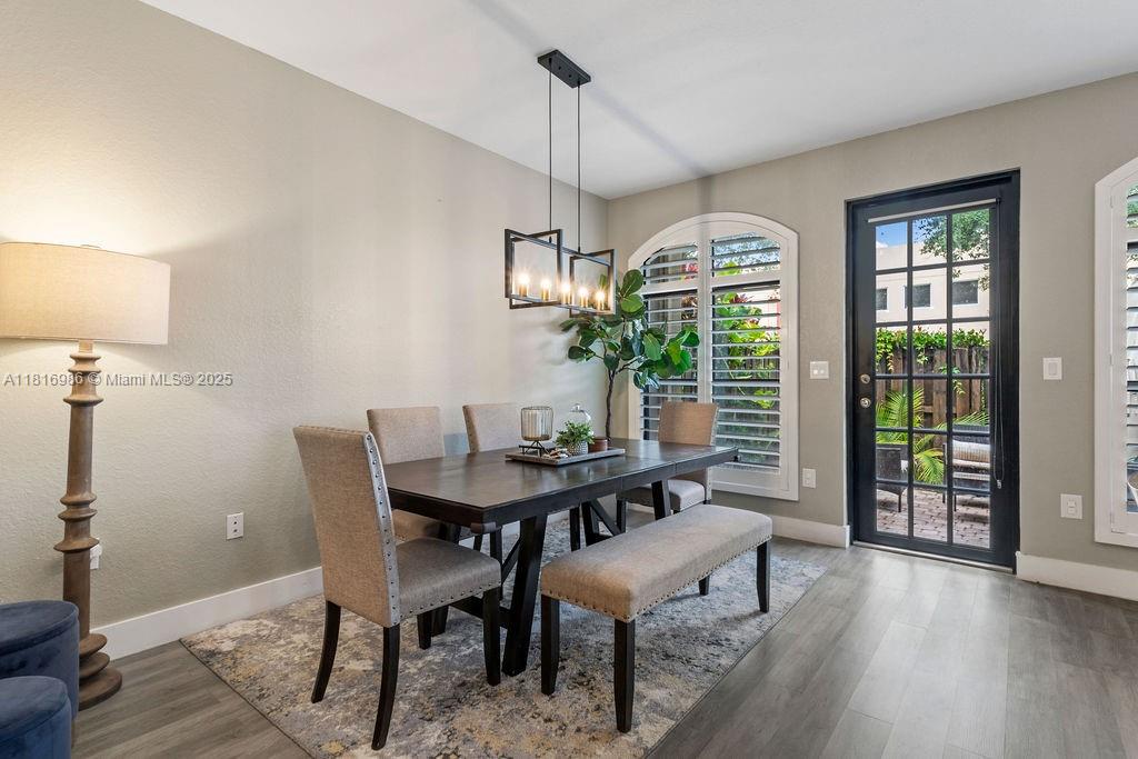 3058 NW 103rd Path, Doral, Florida image 4