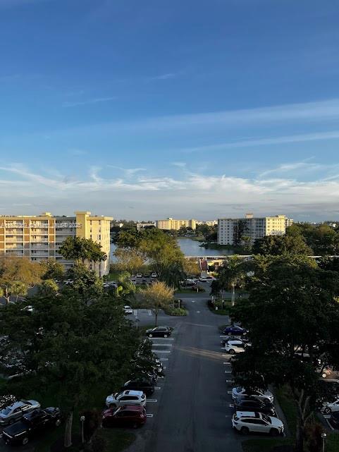 3090 N Course Dr #807, Pompano Beach, Florida image 2