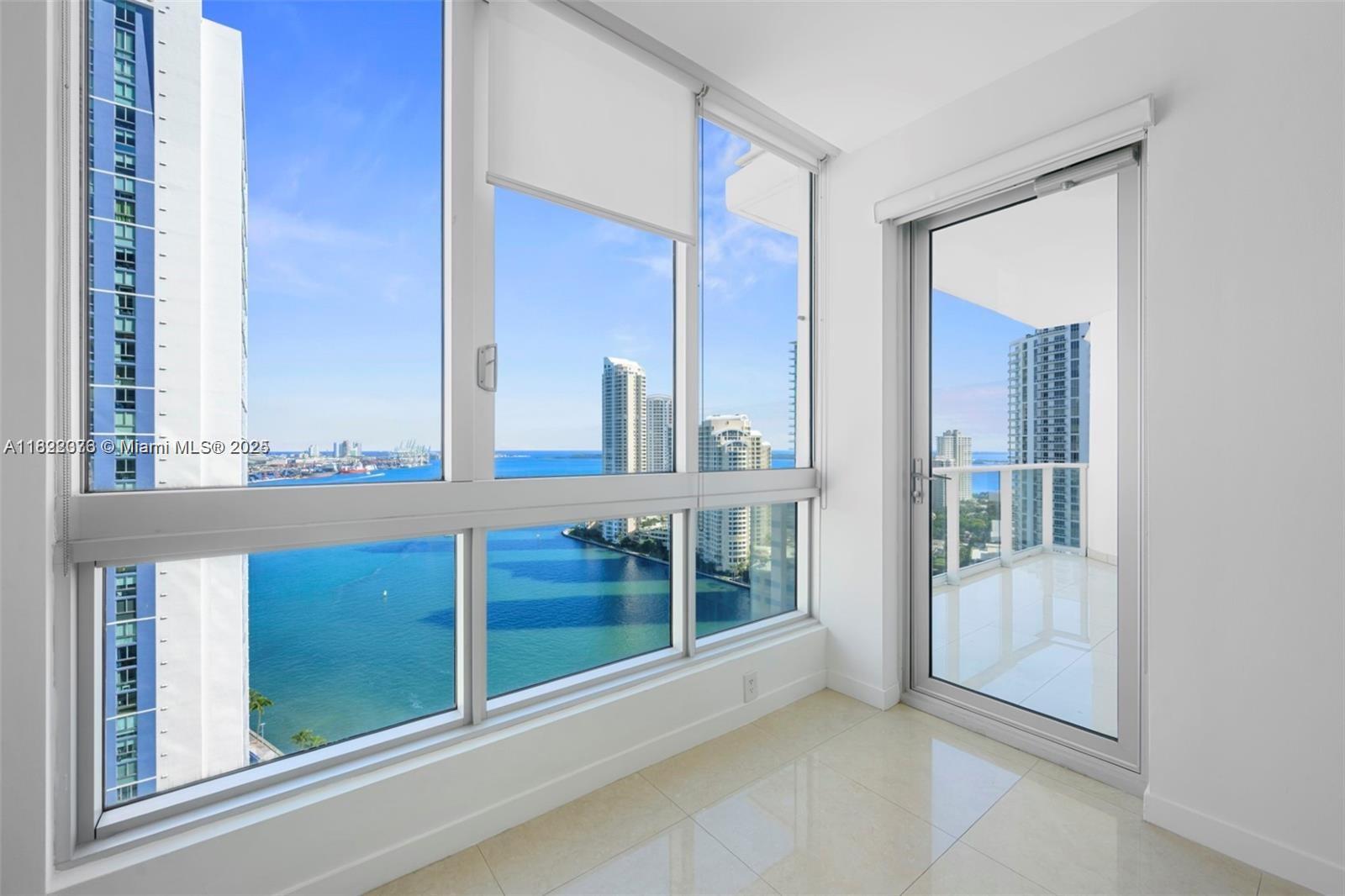 300 S Biscayne Blvd #T-2612, Miami, Florida image 29