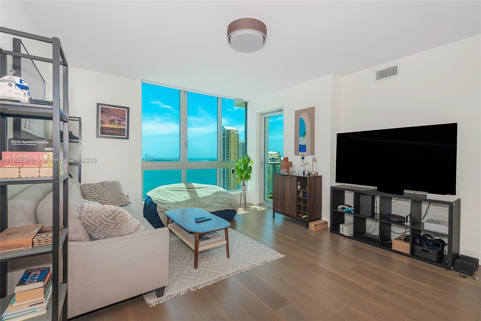 300 S Biscayne Blvd #T-2612, Miami, Florida image 3