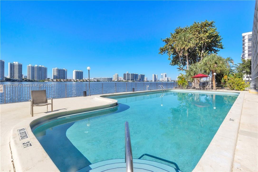 17600 N Bay Rd #N508, Sunny Isles Beach, Florida image 2