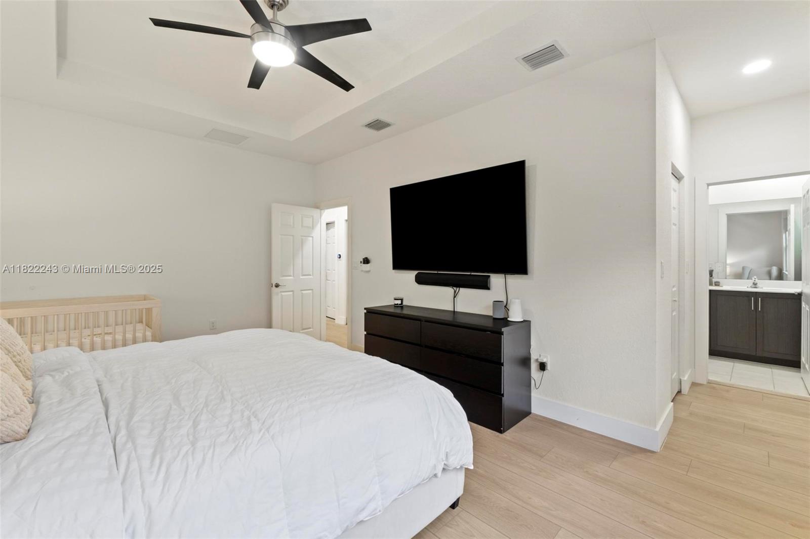 10129 W 32nd Ln, Hialeah, Florida image 18