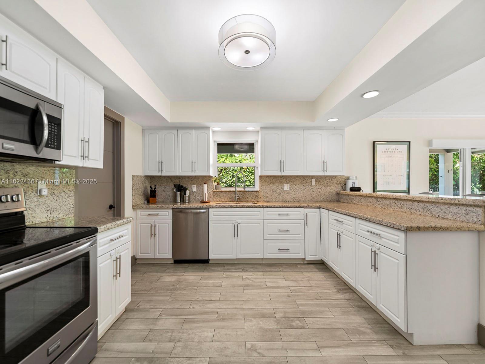 811 Trascoro Ave, Coral Gables, Florida image 15