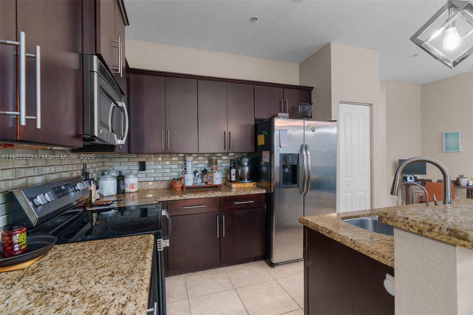278 SW 7th Ct, Pompano Beach, Florida image 12