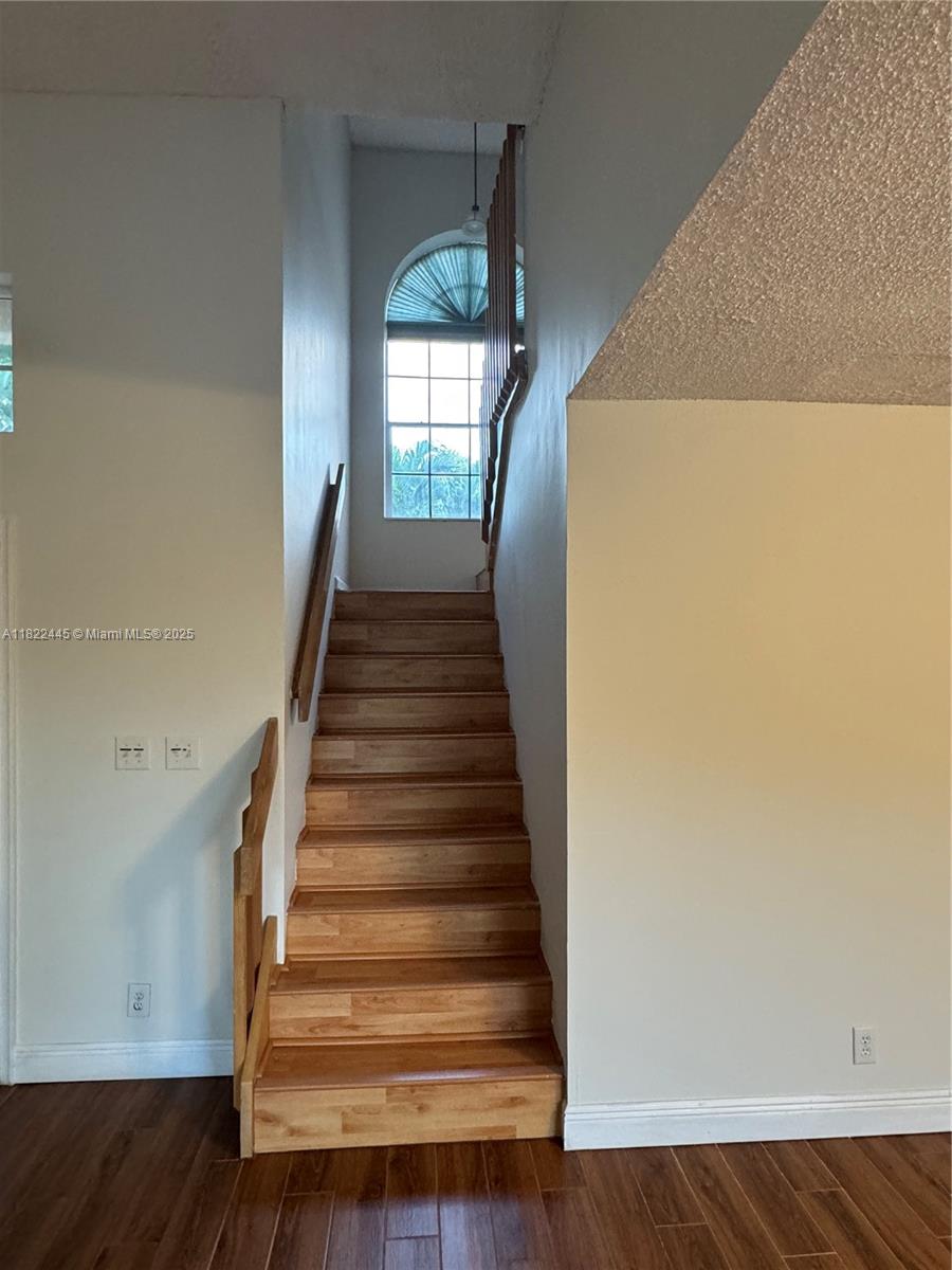 1110 NW 108th Ave, Plantation, Florida image 3
