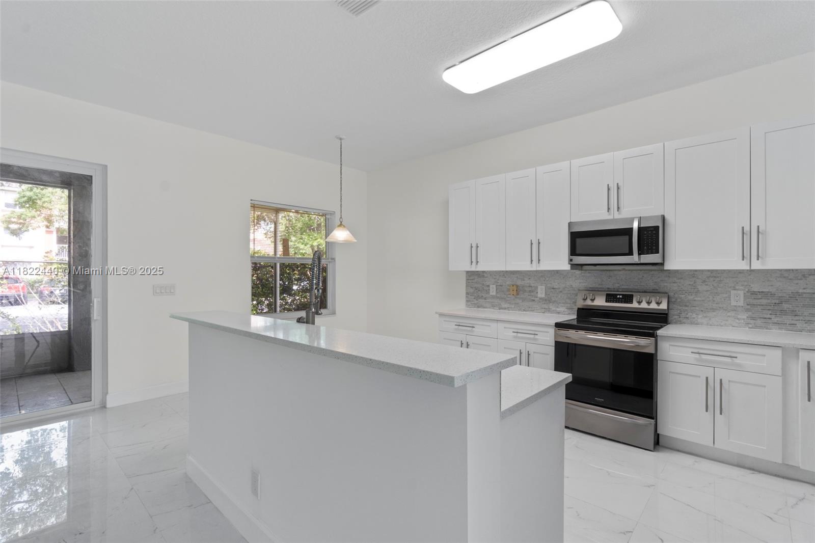 3841 NW 43rd Ter, Coconut Creek, Florida image 5
