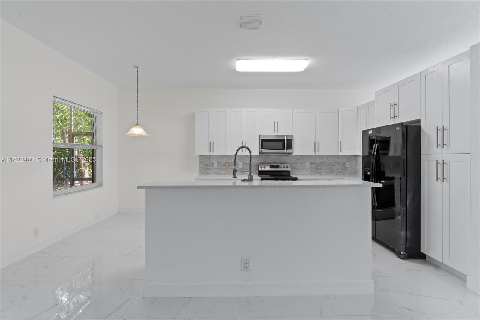 3841 NW 43rd Ter, Coconut Creek, Florida image 9