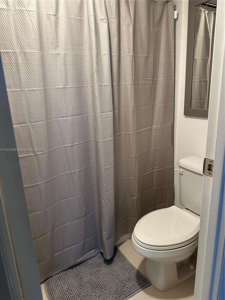 20335 W Country Club Dr #1701, Aventura, Florida image 10