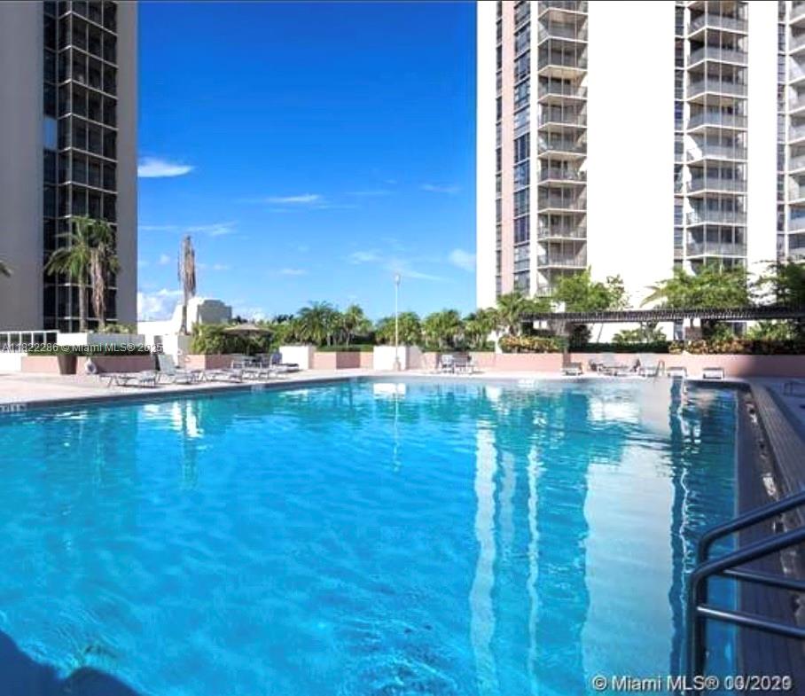 20335 W Country Club Dr #1701, Aventura, Florida image 12