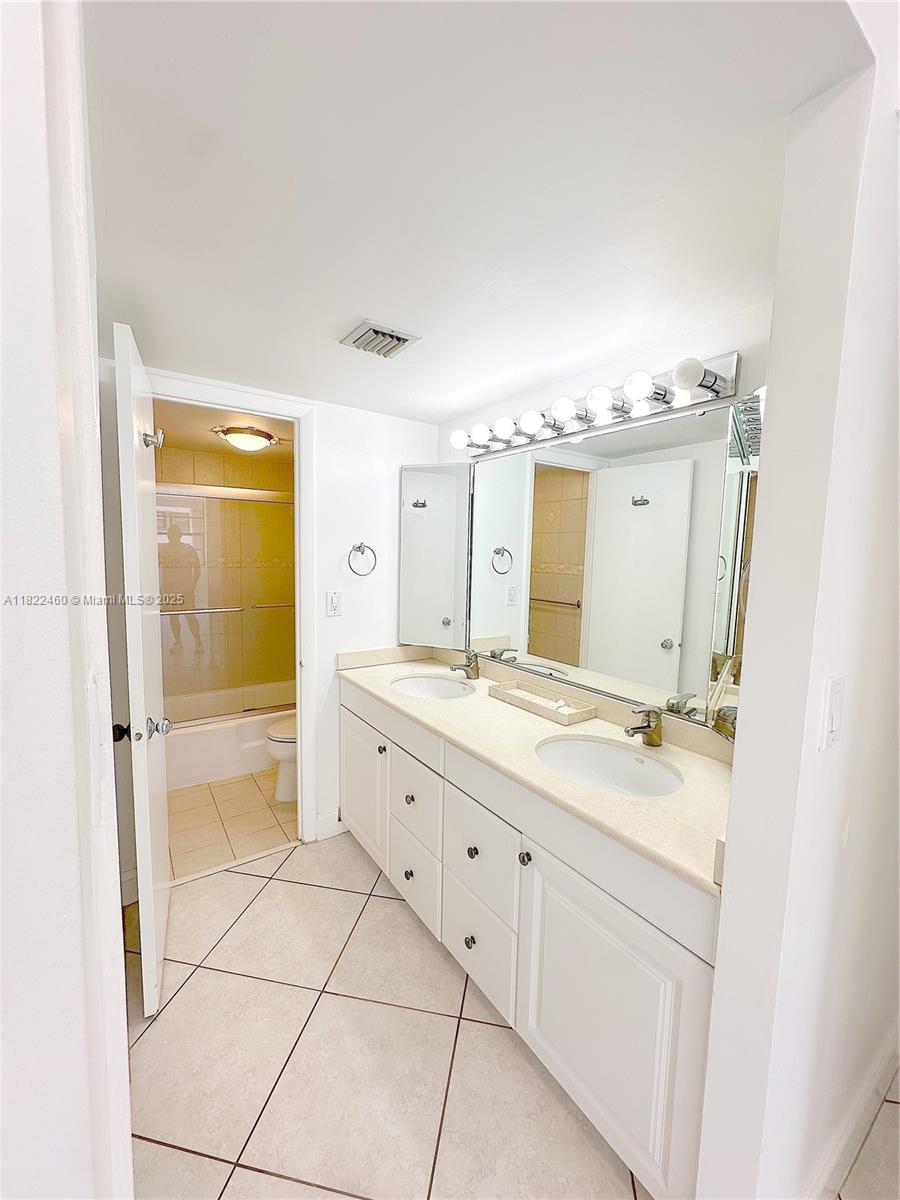 Residential, Key Biscayne, Florida image 3