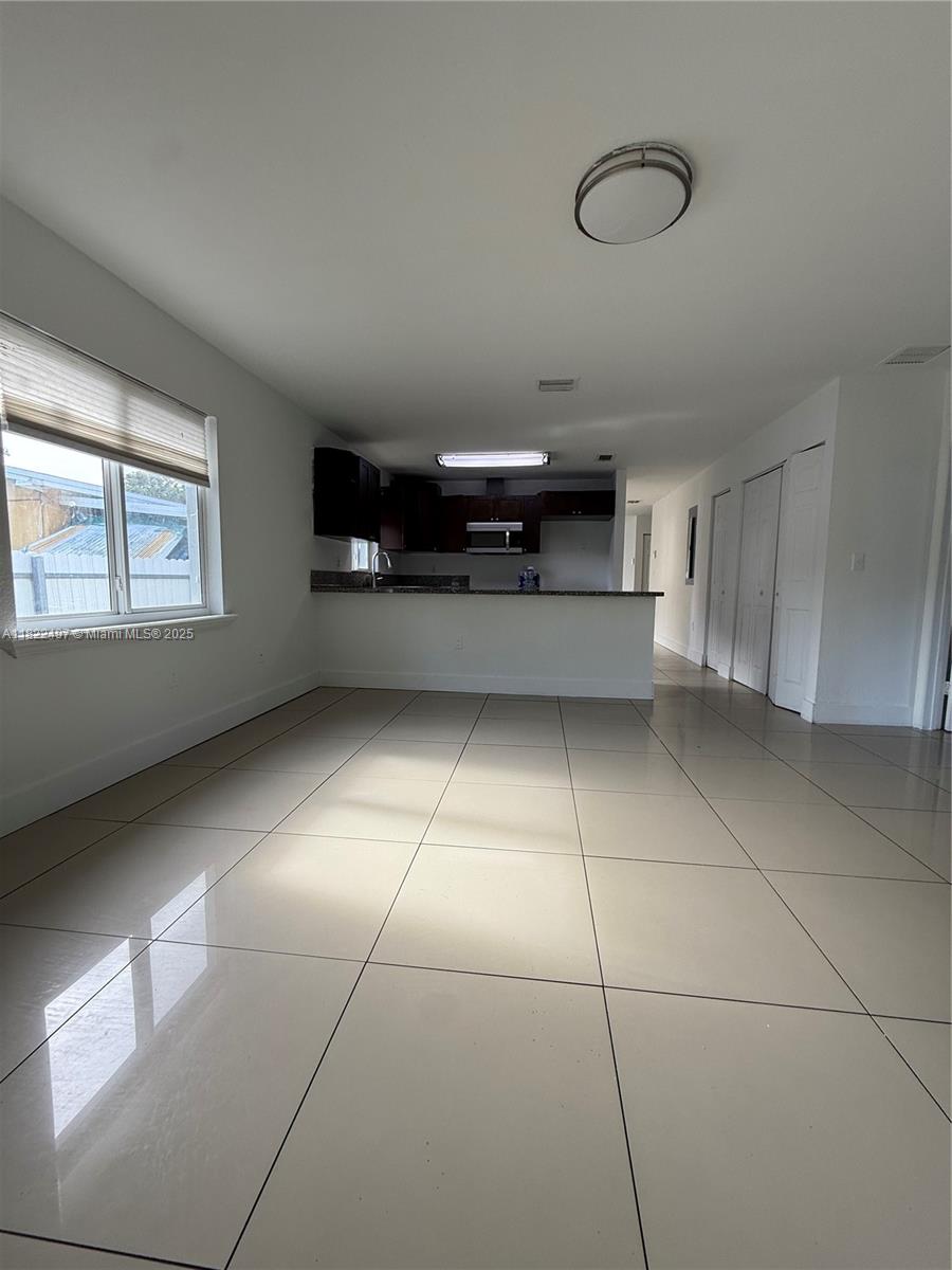 1720 NW 44th St, Miami, Florida image 6
