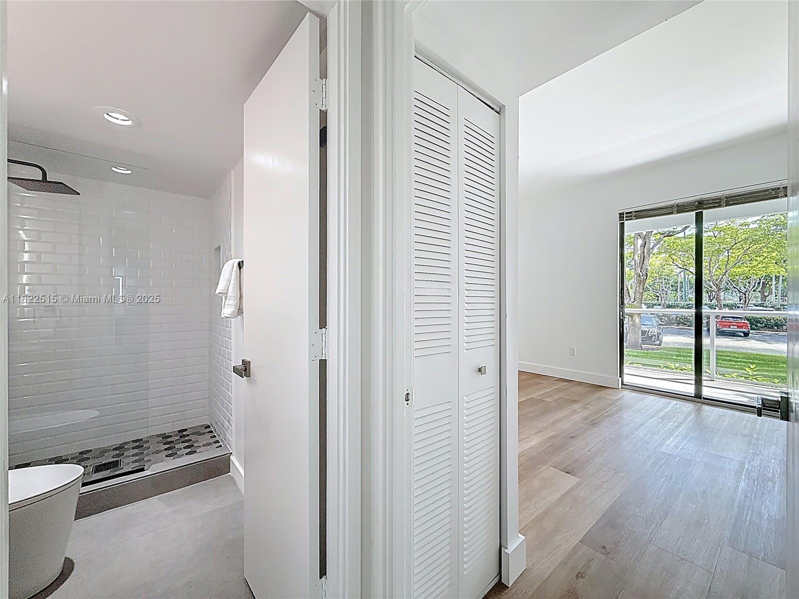 3731 N Country Club Dr #126, Aventura, Florida image 15