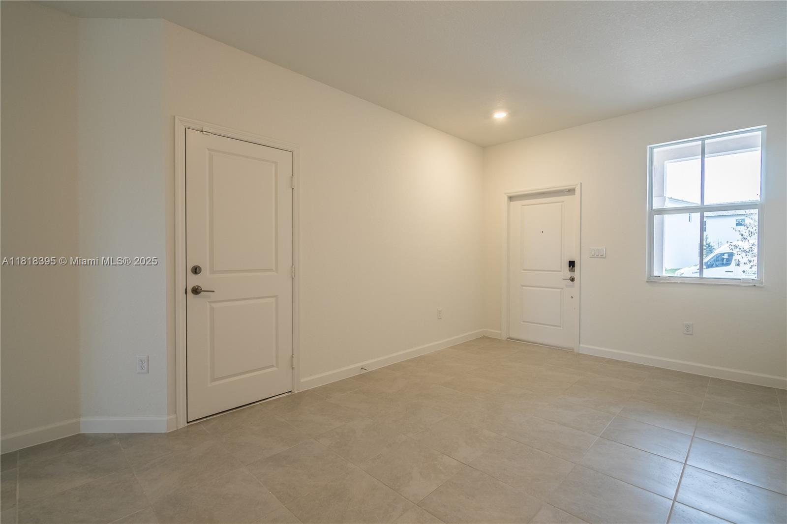 12811 NW 23rd Place, Miami, Florida image 11