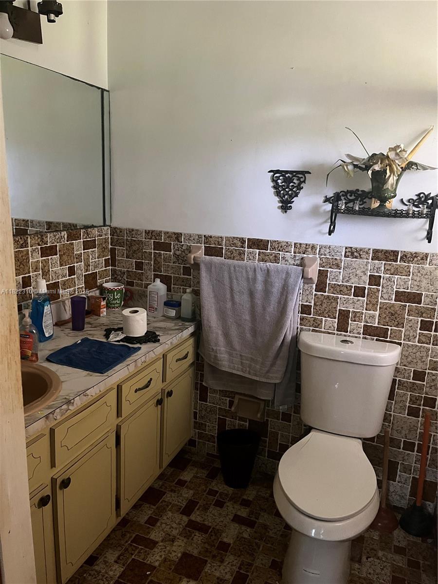 Residential, Miami Gardens, Florida image 17