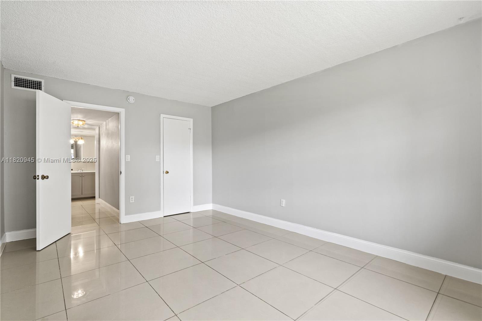301 NW 177th St #104, Miami Gardens, Florida image 14