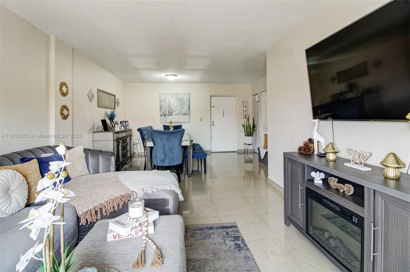 8095 NW 8th St #209, Miami, Florida image 5