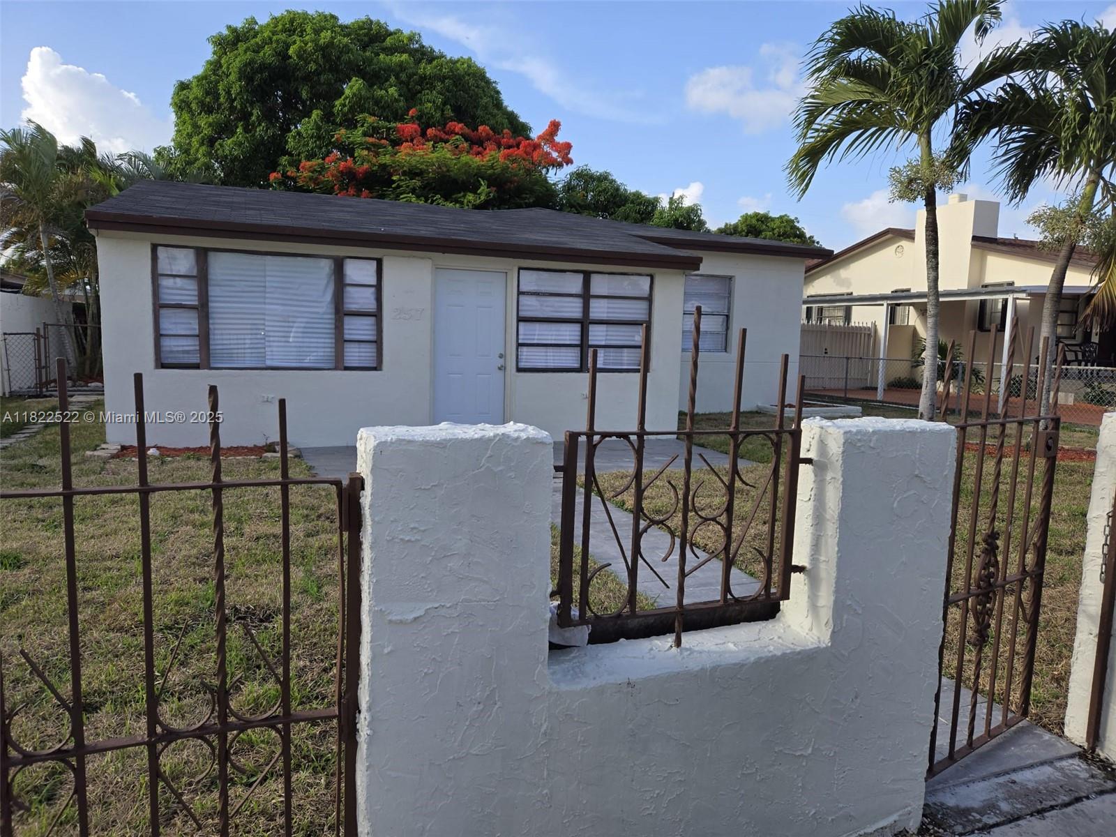 257 E 38th St, Hialeah, Florida image 1