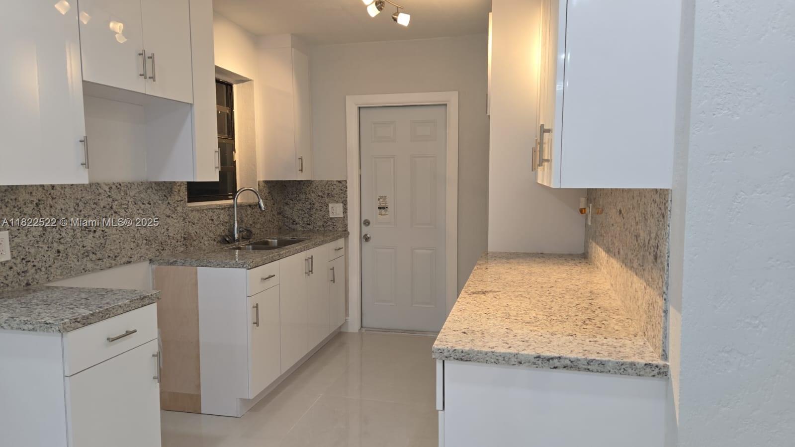 257 E 38th St, Hialeah, Florida image 21