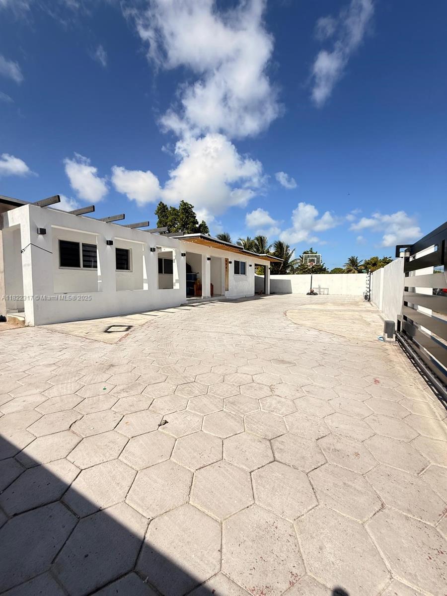 9961 SW 41st Ter, Miami, Florida image 40