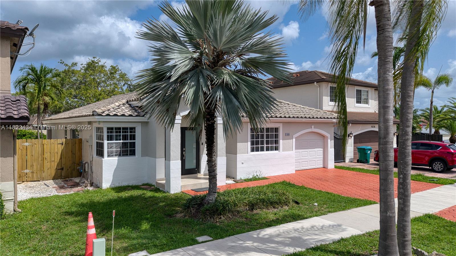 9408 SW 156th Pl, Miami, Florida image 2