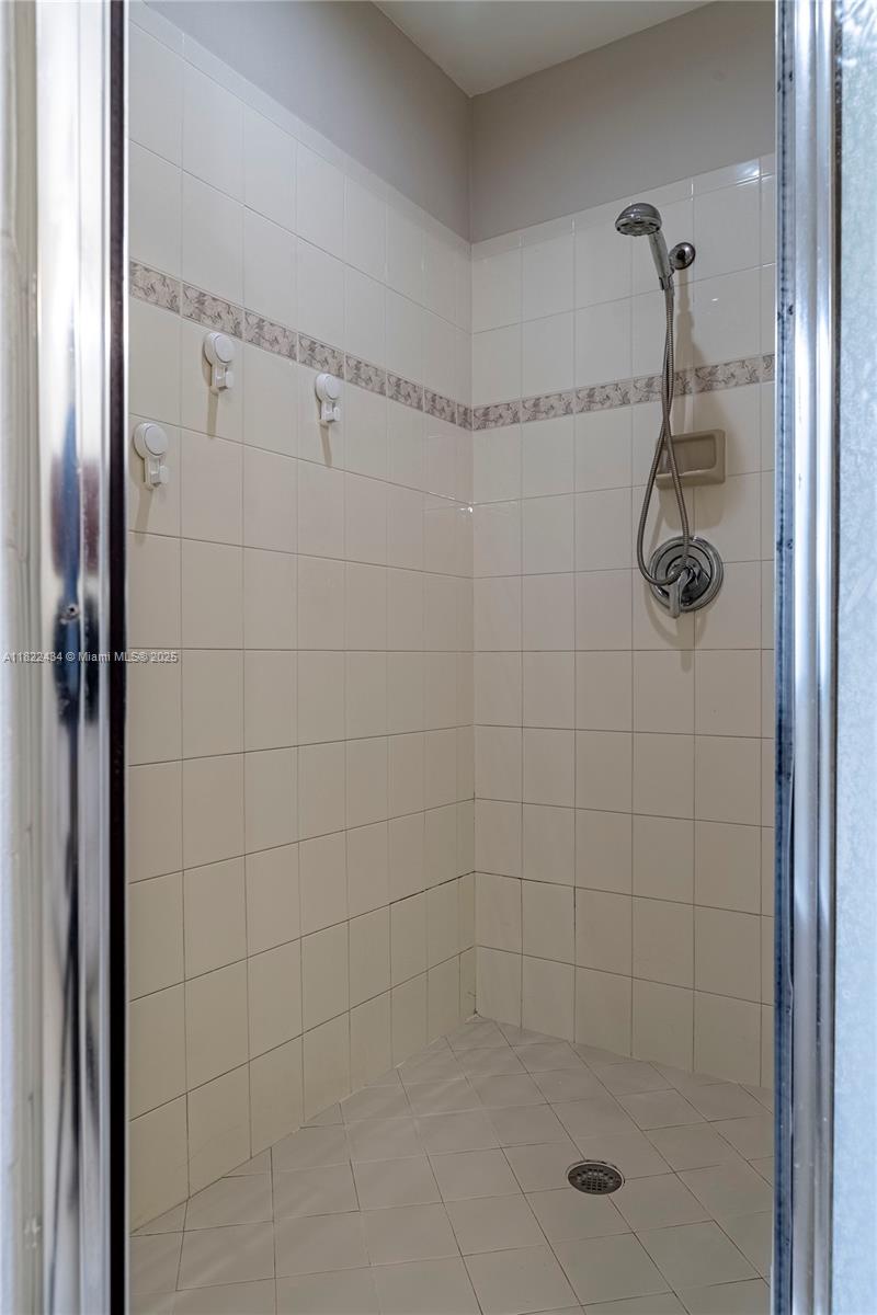 9408 SW 156th Pl, Miami, Florida image 38