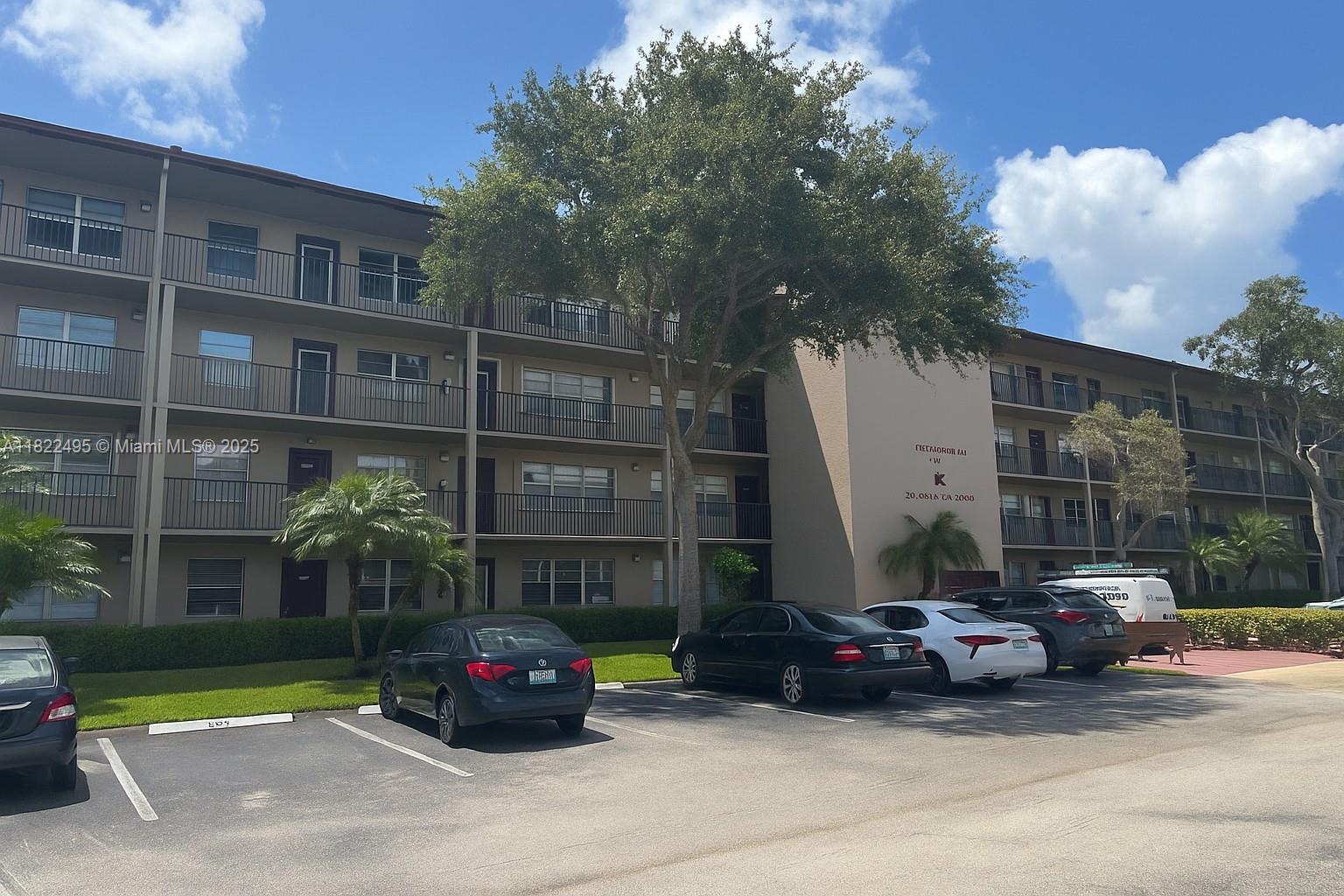 801 SW 133rd Ter #308K, Pembroke Pines, Florida image 9