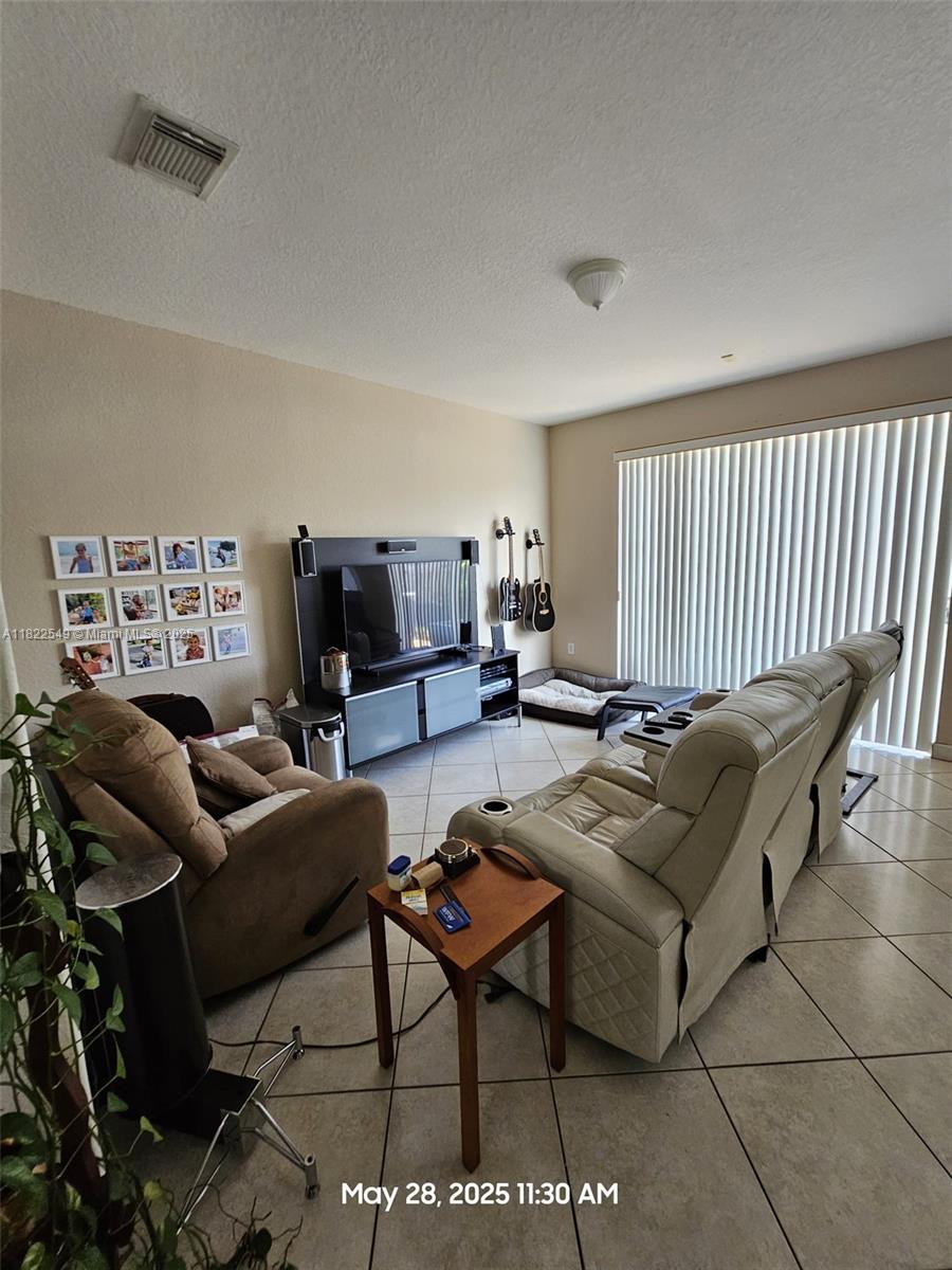 11401 NW 76th Ter, Doral, Florida image 5