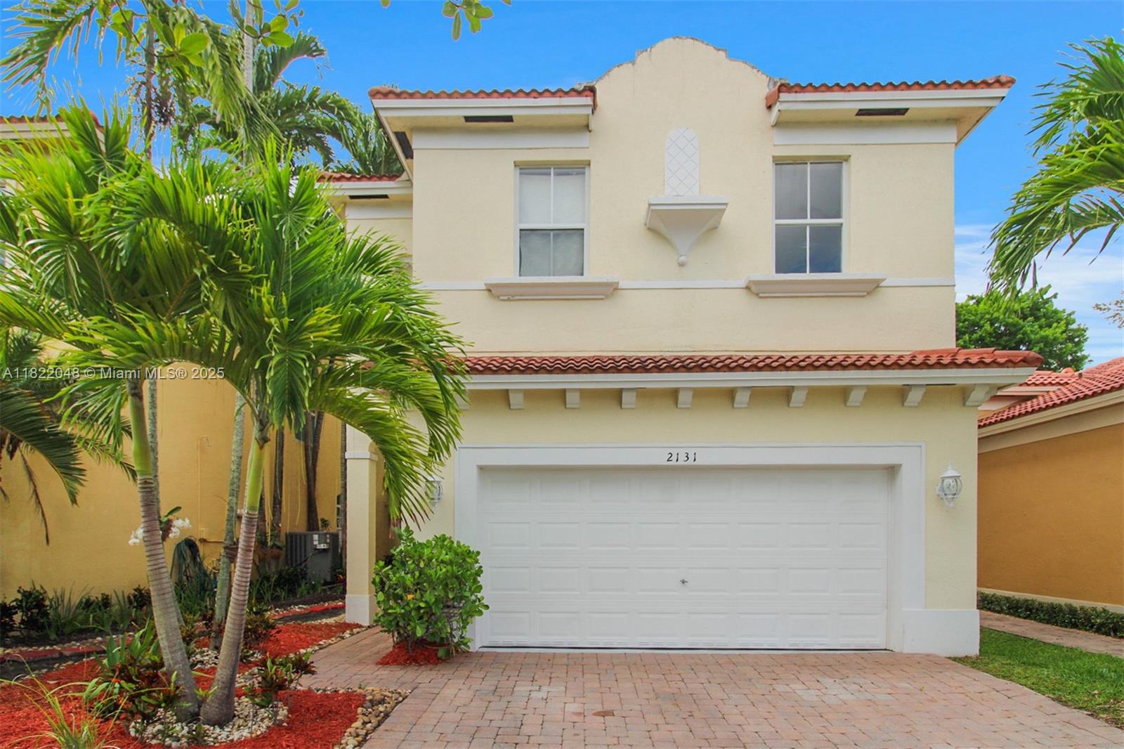 2131 NE 37th Rd, Homestead, Florida image 2