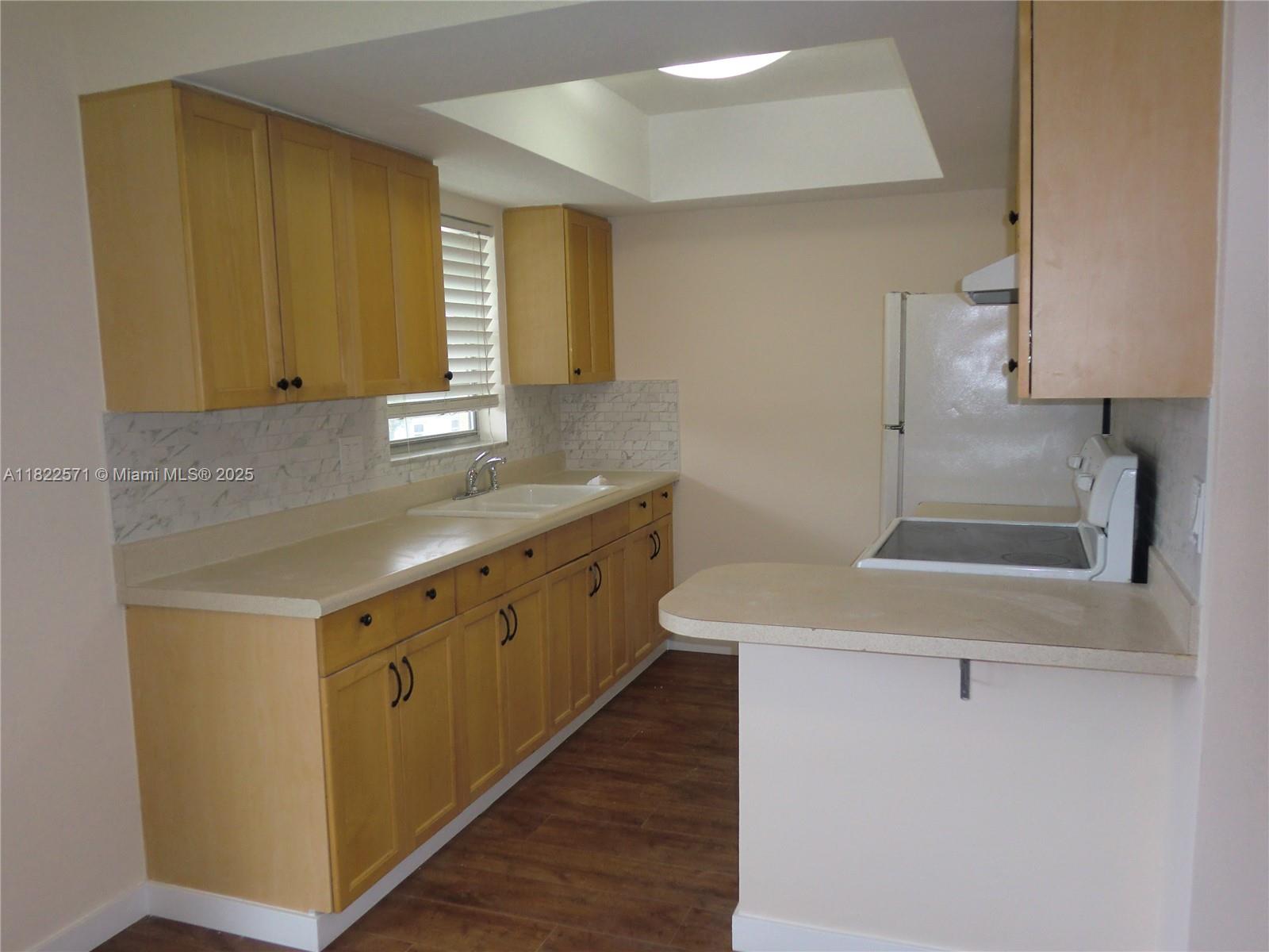 Property photo # 0
