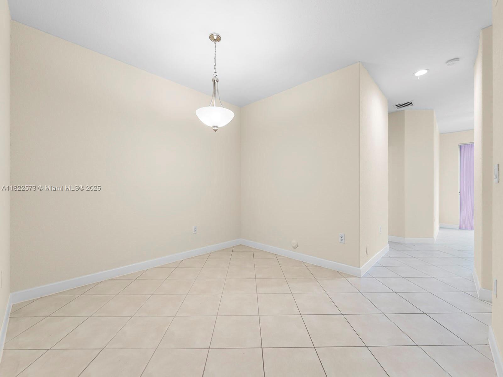 2590 SE 14th St, Homestead, Florida image 6